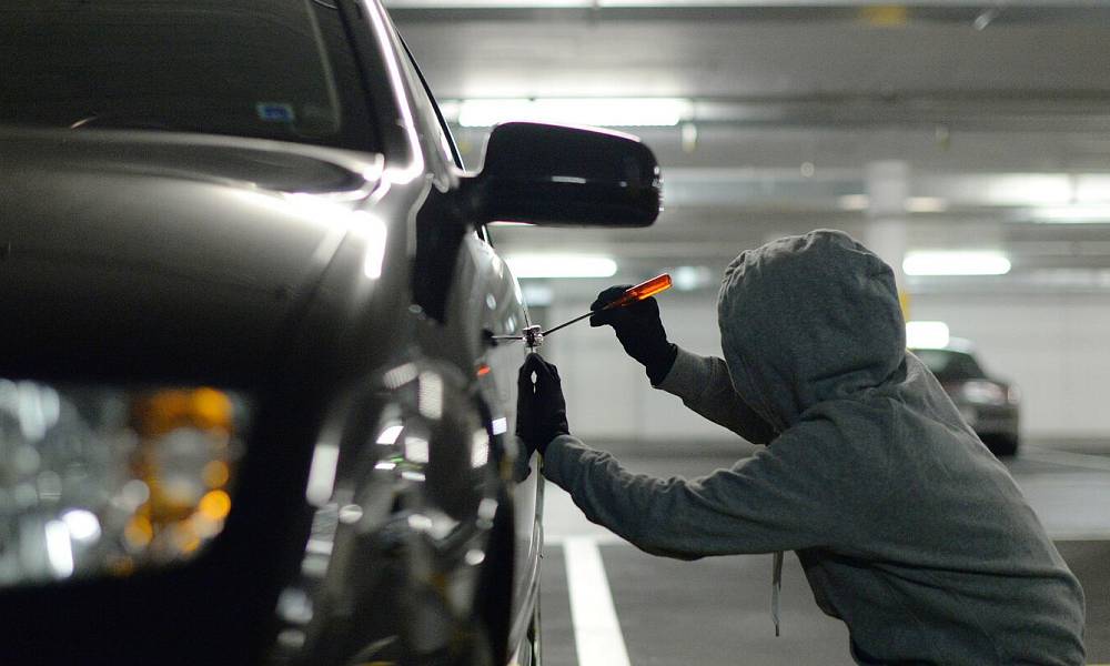 В Ларнаке участились грабежи и угон машин