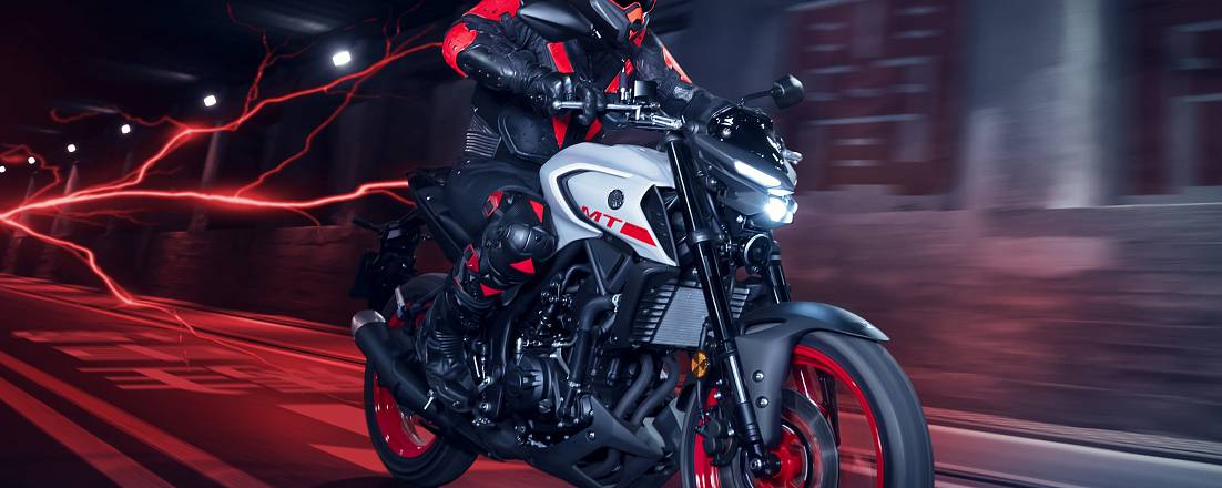 Представлен бензиновый мотоцикл Yamaha MT-03