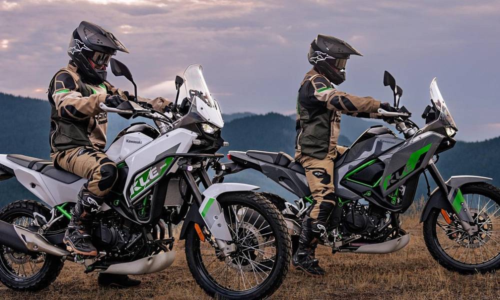 Компания Kawasaki возвращает в Европу легендарные модели KLE 500 и KLE 500 SE