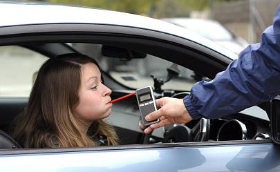 Парламент Кипра отклонил предложение о нулевой терпимости к алкоголю для молодых водителей
