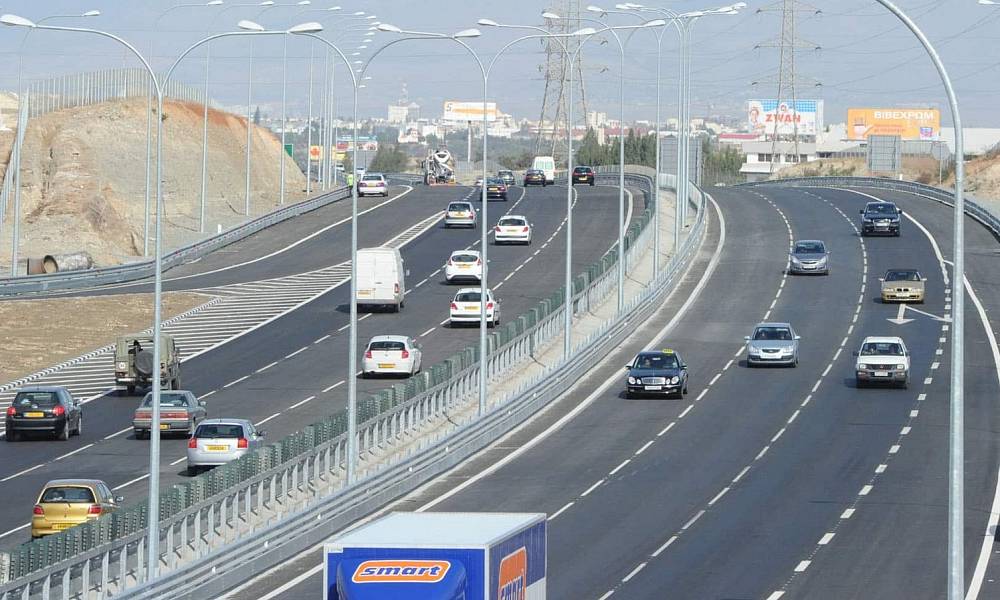 На автомагистралях Кипра будут контролировать среднюю скорость машин