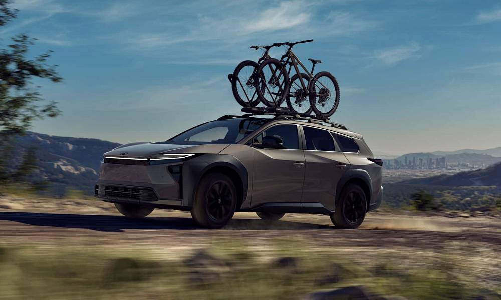 Toyota представила электрический аналог кроссовера RAV4