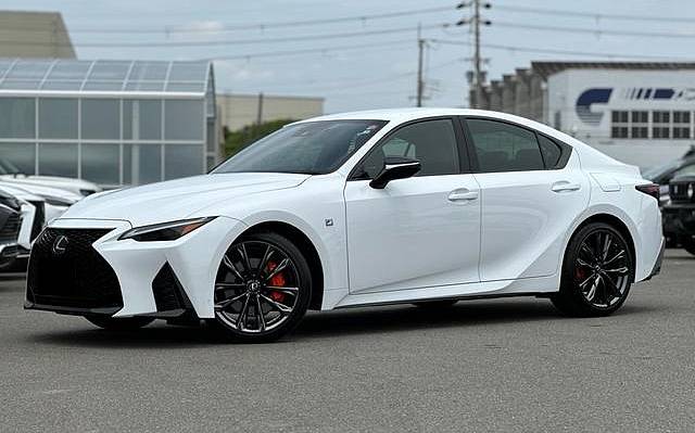 Lexus IS 07/2022