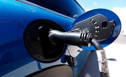 Nicosia Municipality Offers Electric Vehicle Drivers a 20% Parking Discount