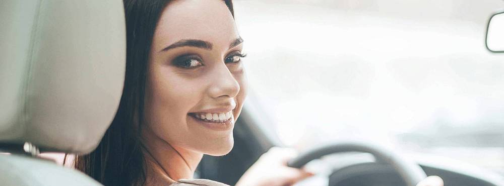 How to choose a car for a woman in Cyprus?