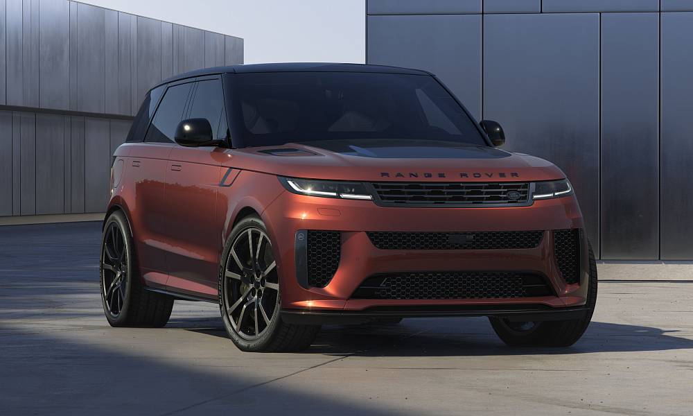 Топ-10 Land Rover: лучшие представители легендарного британского бренда