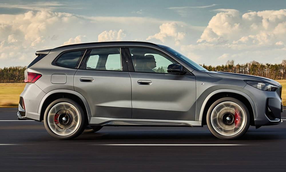 Компания BMW представила мощнейший X1 M35i xDrive