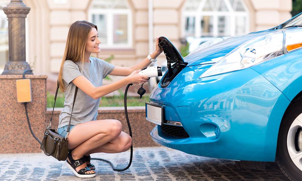 Жители Кипра разобрал все гранты на покупку электромобилей за считанные минуты