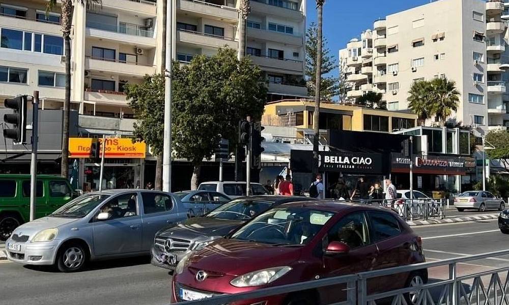 Кипр зарабатывает миллионы на дорожных штрафах