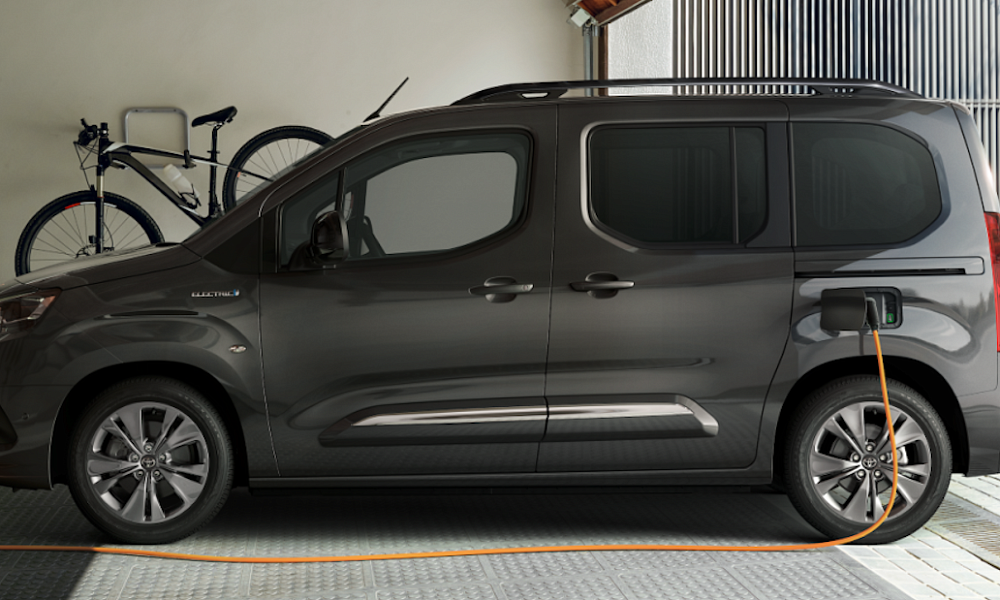 Toyota презентовала два новых электрокара