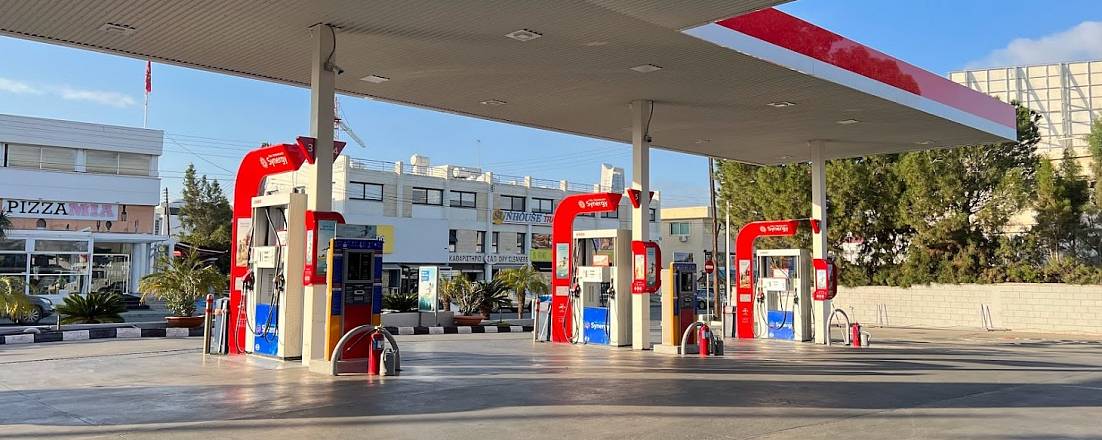 Как правильно заправлять автомобиль на Кипре