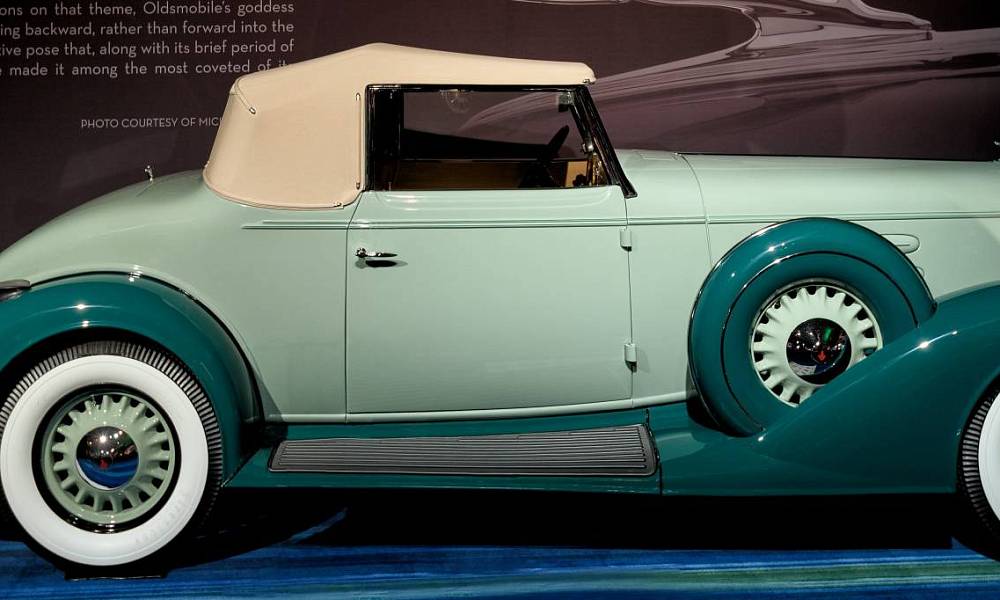 Top 12 most bizarre car designs